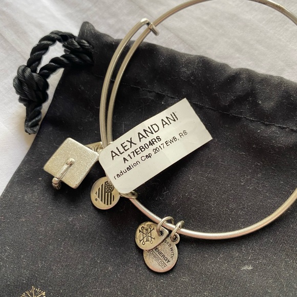 NWT Alex and Ani Silver Graduation Cap Bracelet 🎓 - Picture 3 of 9